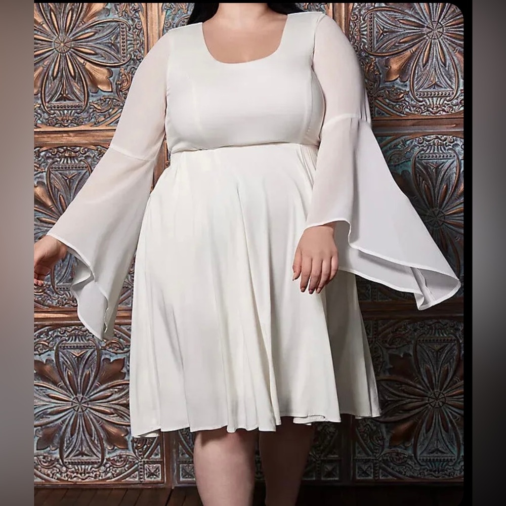 NWT-Torrid Angel hi-low long bell sleeve Halloween Cosplay costume 3X